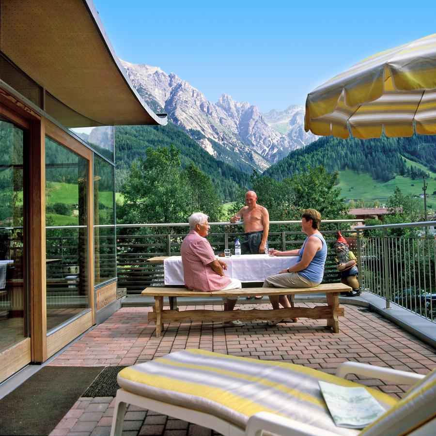 Pension Tina Neustift im Stubaital Exterior foto